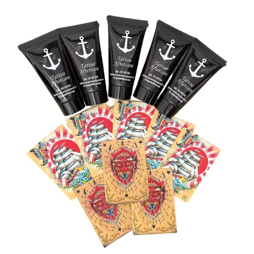 Crema specifica per tatuaggi DC Tattoo Artist con le flash card old school